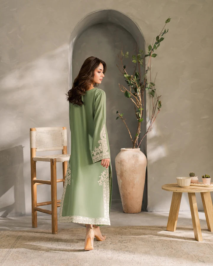 Naina 3 pc emb