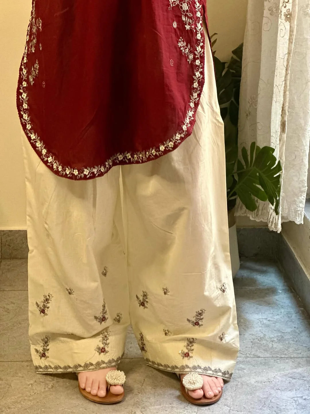 Mirha Emb 2 pc